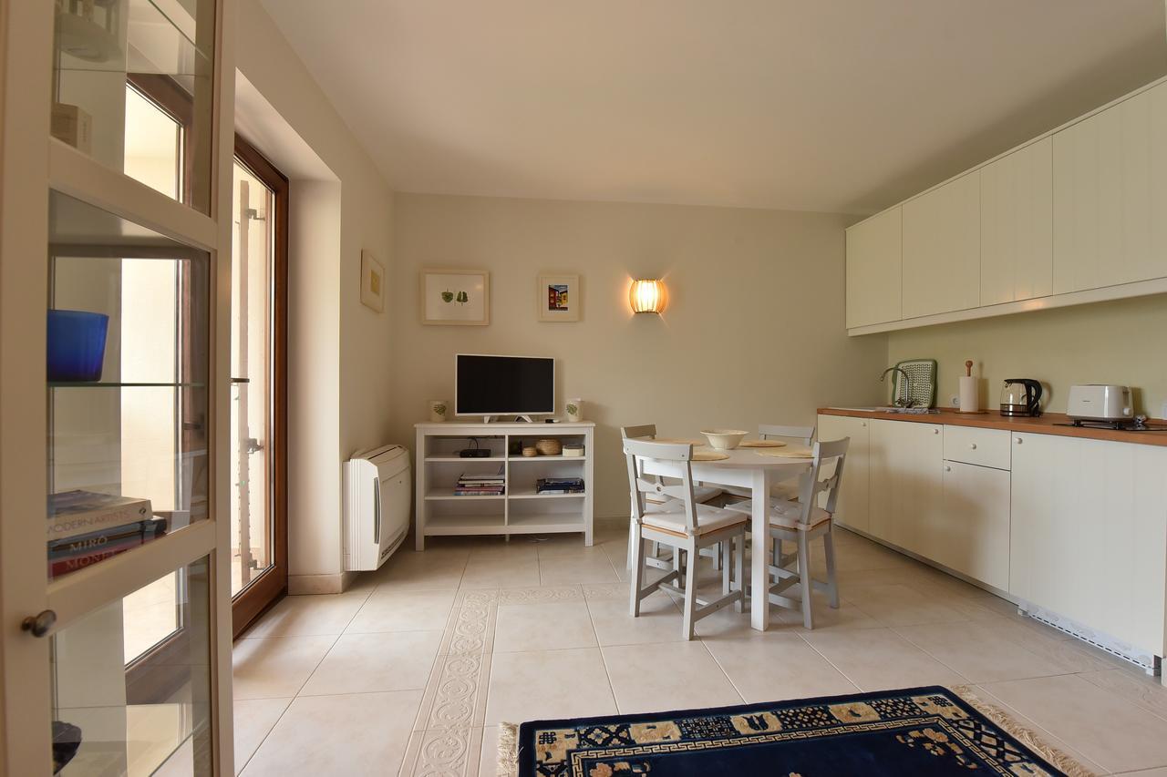 Apartment Maniva Kotor Bagian luar foto