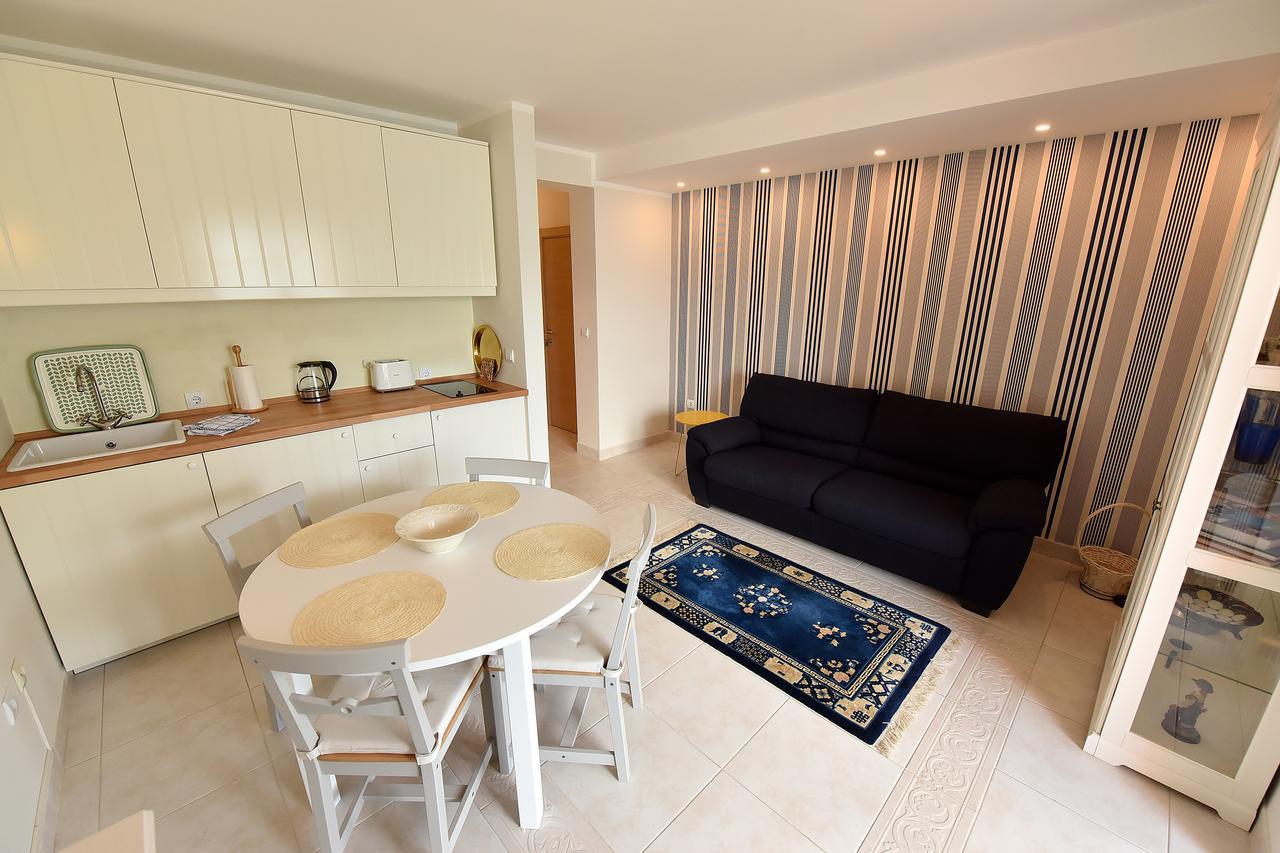 Apartment Maniva Kotor Bagian luar foto